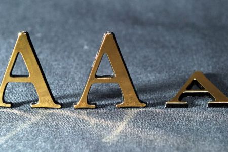 Rating Perancis kembali diturunkan